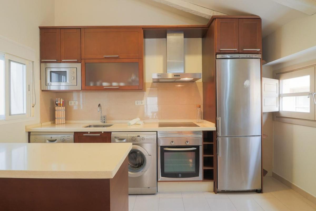 C28 - Mitjana Luminous Penthouse Appartamento Málaga